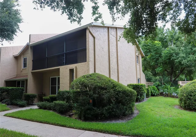 3rd image of 812 Park Lake Cir #7, Maitland, FL 32751 | MLS# O6426486