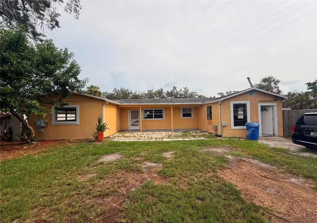 1st image of 806 W Shell Point Rd, Ruskin, FL 33570 | MLS# TB8530783