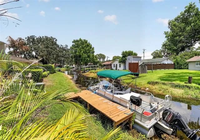 2nd image of 2214 Cypress Cvs Dr, TAVARES, FL 32778