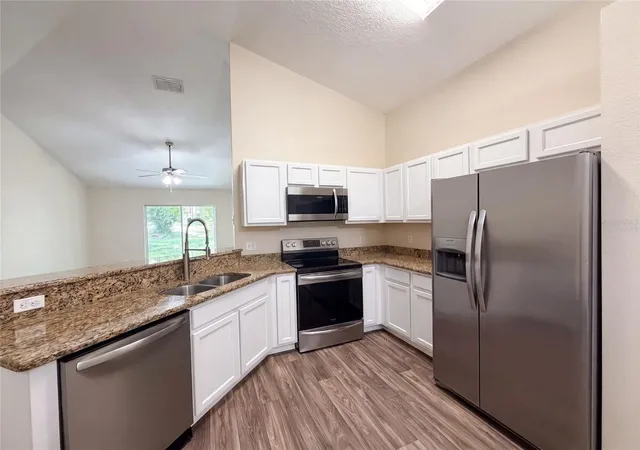 Photo 2 of Single family home for sale at 33137 Irongate Dr, Leesburg, FL 34788 | MLS# O6426508 | Listing updated on 2026-10-09
