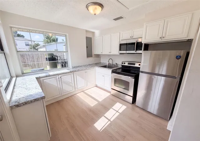 Photo 2 of Sale Pending at 3665 Miami Ave, Melbourne, FL 32904 | MLS# O6426511 | Listing updated on 2026-09-25