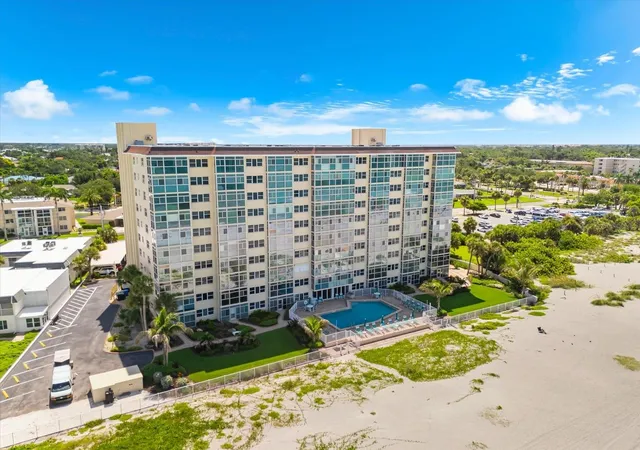 Photo 3 of Condo for sale at 255 The Esplanade N #701, Venice, FL 34285 | MLS# N6145077 | Listing updated on 2026-09-02