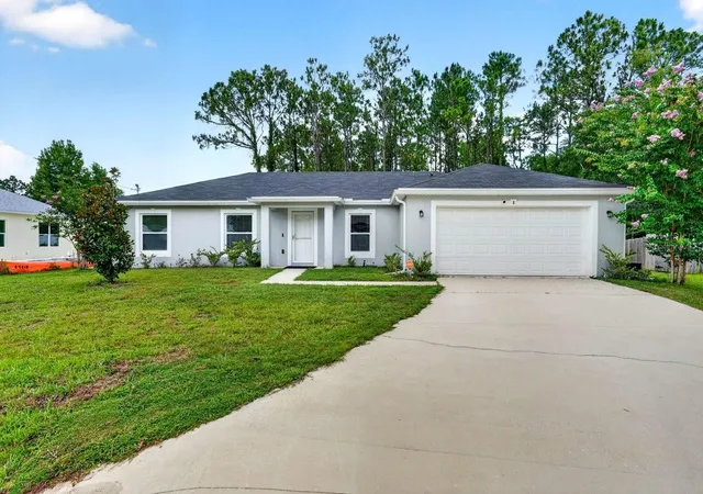 Single family home for sale at 3 Karanda Ct, PALM COAST, FL 32164 | MLS# V4950299