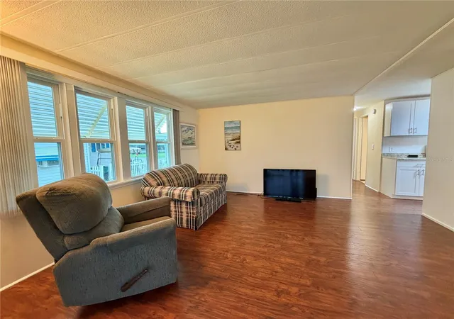 Photo 2 of Manufactured home for sale at 119 Audubon Dr, Leesburg, FL 34748 | MLS# G5115302 | Listing updated on 2026-10-23