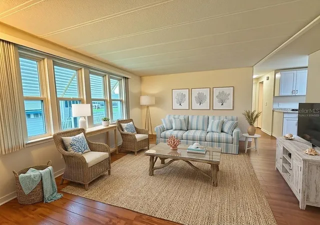 Photo 3 of Manufactured home for sale at 119 Audubon Dr, Leesburg, FL 34748 | MLS# G5115302 | Listing updated on 2026-10-23