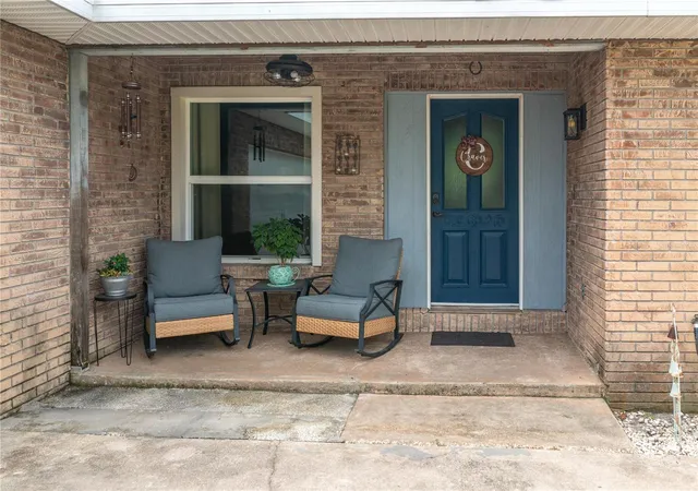 Photo 3 of Single family home for sale at 1755 Beth Ln, Winter Haven, FL 33880 | MLS# P4939360 | Listing updated on 2026-07-24