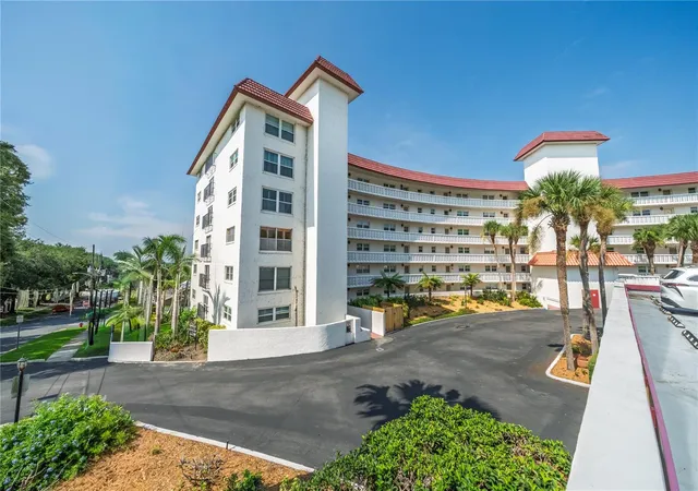 1st image of 601 N Mcdonald St #2, Mount Dora, FL 32757 | MLS# O6426520