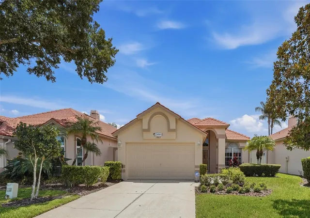 Photo 2 of Single family home for sale at 1063 Dartford Dr, Tarpon Springs, FL 34688 | MLS# W7887804 | Listing updated on 2026-10-08