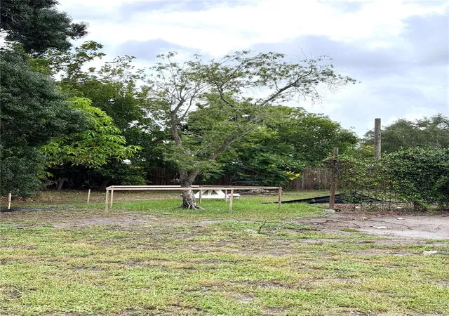 Photo 2 of Land for sale at 2101 Rose St, Sarasota, FL 34239 | MLS# O6426525 | Listing updated on 2026-07-21