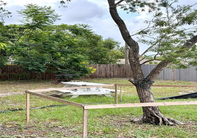 Photo 3 of Land for sale at 2101 Rose St, Sarasota, FL 34239 | MLS# O6426525 | Listing updated on 2026-07-21