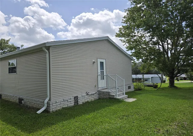 4th image of 2723 Lake Grassmere Cir #910, Zellwood, FL 32798 | MLS# O6426529