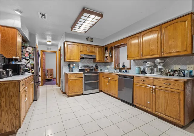 2nd image of 11235 Sw 131st Ter, Dunnellon, FL 34432 | MLS# OM728815