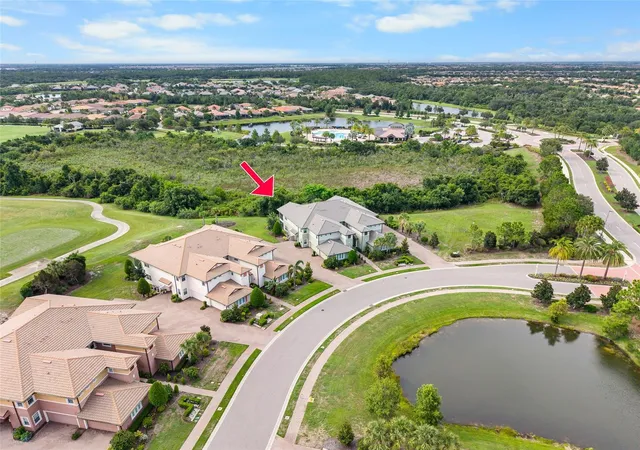 Photo 3 of Townhouse for sale at 7342 Divot Loop, Bradenton, FL 34202 | MLS# A4700507 | Listing updated on 2026-09-14