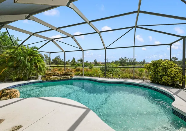 Photo 4 of Single family home for sale at 744 Flamingo Dr, Apollo Beach, FL 33572 | MLS# TB8530825 | Listing updated on 2026-09-20