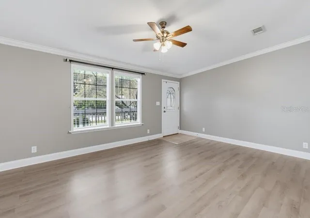 5th image of 2516 Mobilaire Dr, Lutz, FL 33559 | MLS# TB8530826