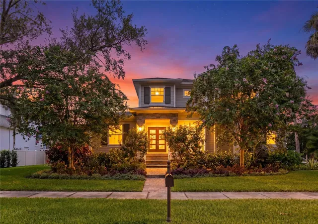 Photo 1 of Mansion for sale at 5016 W Evelyn Dr, Tampa, FL 33609 | MLS# TB8530834 | Listing updated on 2026-08-07