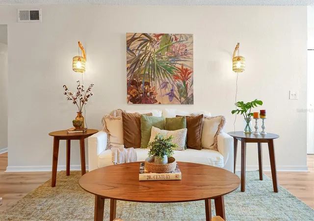 Listing Photo 5 - Condo for sale in building located at 5156 Conroy Rd, Orlando, FL 32811 - Unit #26