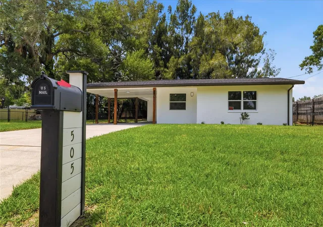 Photo 2 of Single family home for sale at 505 Papaya Dr, Tampa, FL 33619 | MLS# TB8530839 | Listing updated on 2026-09-23