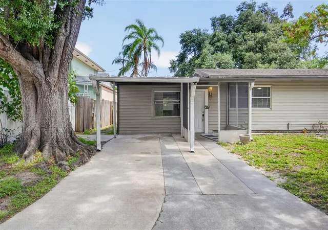 Photo 2 of Single family home for sale at 3615 W Rogers Ave, Tampa, FL 33611 | MLS# TB8530840 | Listing updated on 2026-10-07