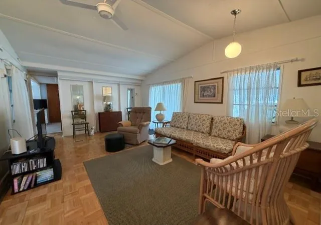 Photo 3 of Sale Pending at 857 S Green Cir, Venice, FL 34285 | MLS# N6145079 | Listing updated on 2026-08-05