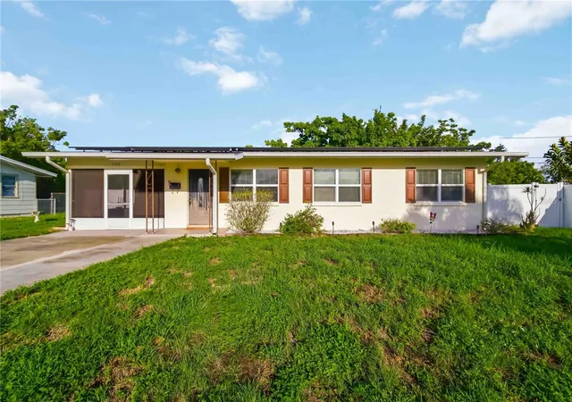 Photo 1 of Single family home for sale at 4704 Park Acres Dr, Bradenton, FL 34207 | MLS# A4700516 | Listing updated on 2026-08-02
