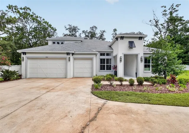 Photo 3 of Single family home for sale at 2304 Clement Rd, Lutz, FL 33549 | MLS# TB8530857 | Listing updated on 2026-08-31