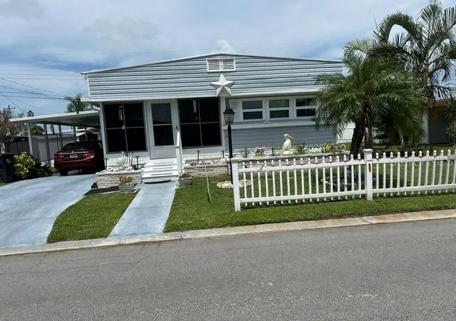 Photo 1 of Manufactured home for sale at 607 50th Avenue Ter W, Bradenton, FL 34207 | MLS# A4700517 | Listing updated on 2026-09-03