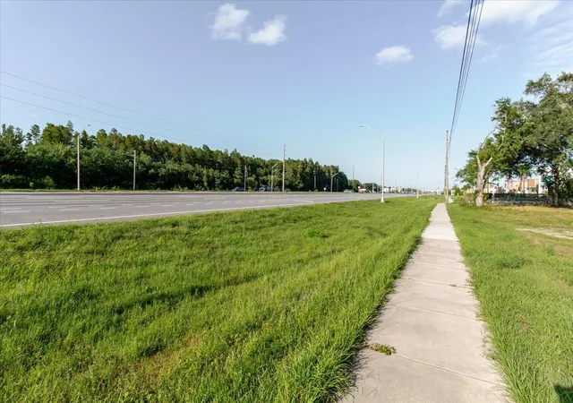 72nd image of 17380 Riverstone Dr, Lutz, FL 33558 | MLS# TB8530861