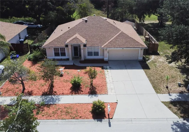 Photo 2 of Single family home for sale at 534 Timber Run Ln, Groveland, FL 34736 | MLS# G5115317 | Listing updated on 2026-08-26