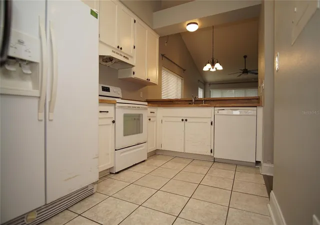 Photo 4 of Condo for sale at 7807 Amberlea Ct #7807, Temple Terrace, FL 33637 | MLS# TB8530862 | Listing updated on 2026-10-06