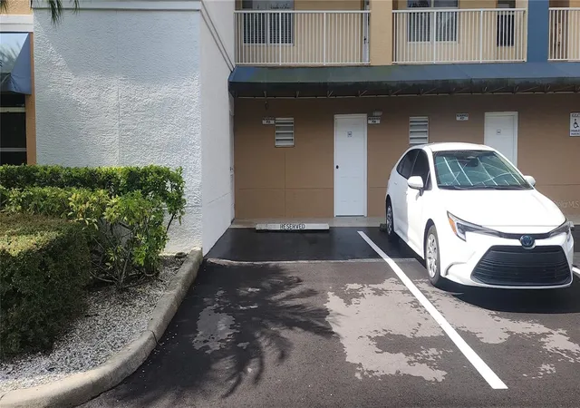 17th image of 960 Starkey #3302, Largo, FL 33771 | MLS# TB8530863