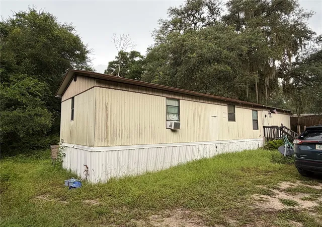 Photo 3 of Manufactured home for sale at 12788 Se 102nd Court, Belleview, FL 34420 | MLS# G5115321 | Listing updated on 2026-07-30