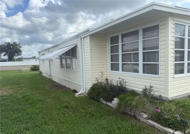 Photo 2 of Manufactured home for sale at 37529 Attica Ave, Zephyrhills, FL 33542 | MLS# TB8530873 | Listing updated on 2026-08-31