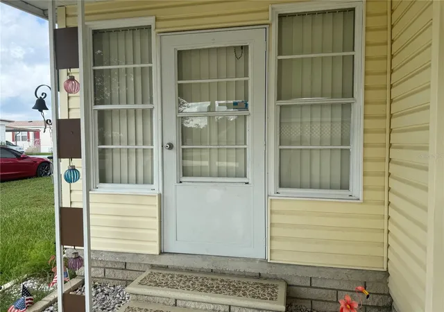 Photo 3 of Manufactured home for sale at 37529 Attica Ave, Zephyrhills, FL 33542 | MLS# TB8530873 | Listing updated on 2026-08-31