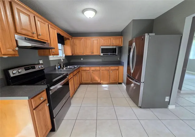 Photo 1 of Single family home for sale at 2022 Brian Ave, South Daytona, FL 32119 | MLS# V4950301 | Listing updated on 2026-09-30
