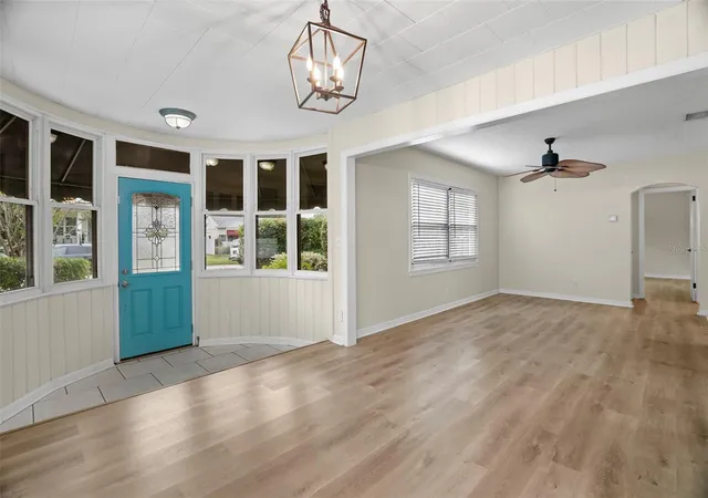 Photo 1 of Single family home for sale at 446 37th Avenue NE, Saint Petersburg, FL 33704 | MLS# O6426583 | Listing updated on 2026-08-26