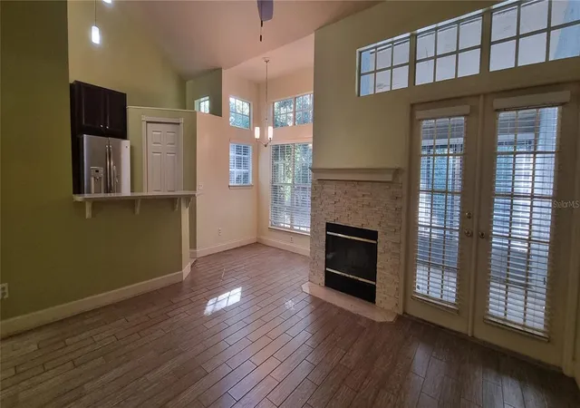 Listing Photo 5 - Condo for sale in building located at 1462 Farrindon Cir, LAKE MARY, FL 32746 - Unit #1462