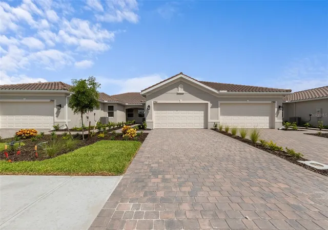 2nd image of 27104 Clam Shell Ct, Englewood, FL 34223 | MLS# TB8530891