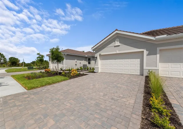 4th image of 27104 Clam Shell Ct, Englewood, FL 34223 | MLS# TB8530891