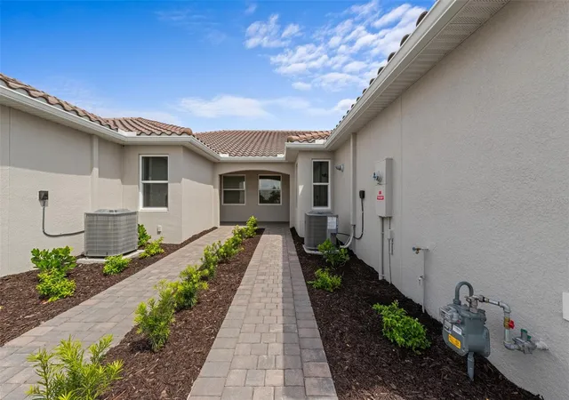 5th image of 27104 Clam Shell Ct, Englewood, FL 34223 | MLS# TB8530891