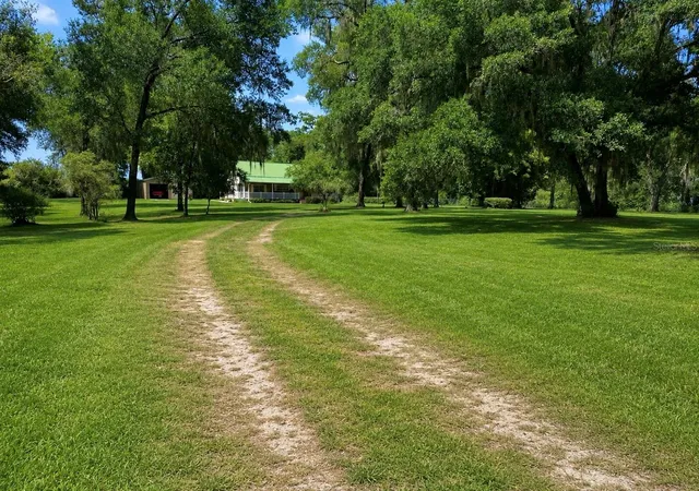 2nd image of 18848 Sw 60th St, Dunnellon, FL 34432 | MLS# OM728833