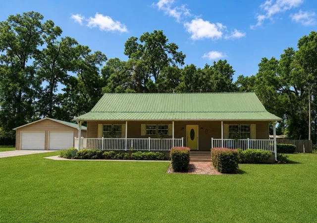 4th image of 18848 Sw 60Th St, Dunnellon, FL 34432 | MLS# OM728833