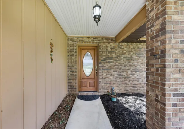 Photo 2 of Single family home for sale at 2045 Se 32nd Street, Ocala, FL 34471 | MLS# OM728835 | Listing updated on 2026-09-17