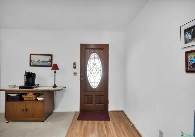 Photo 3 of Single family home for sale at 2045 Se 32nd Street, Ocala, FL 34471 | MLS# OM728835 | Listing updated on 2026-09-17