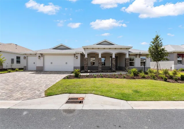 Photo 2 of Single family home for sale at 8512 Sw 101st Avenue, Ocala, FL 34481 | MLS# OM728837 | Listing updated on 2026-07-21