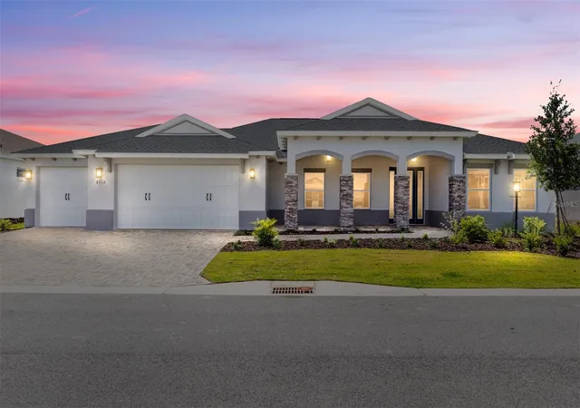 Photo 3 of Single family home for sale at 8512 Sw 101st Avenue, Ocala, FL 34481 | MLS# OM728837 | Listing updated on 2026-07-21