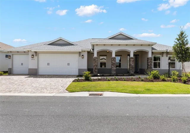 Photo 3 of Single family home for sale at 8512 SW 101st Avenue, Ocala, FL 34481 | MLS# OM728837 | Listing updated on 2026-07-21