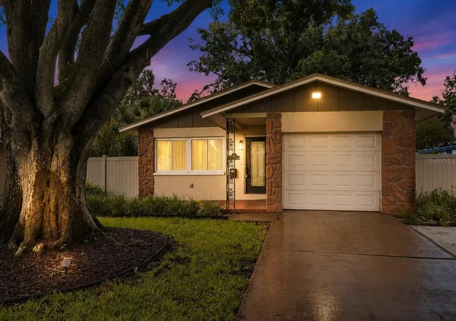 Photo 1 of Single family home for sale at 205 Se Monroe Cir N, Saint Petersburg, FL 33703 | MLS# OM728838 | Listing updated on 2026-09-15
