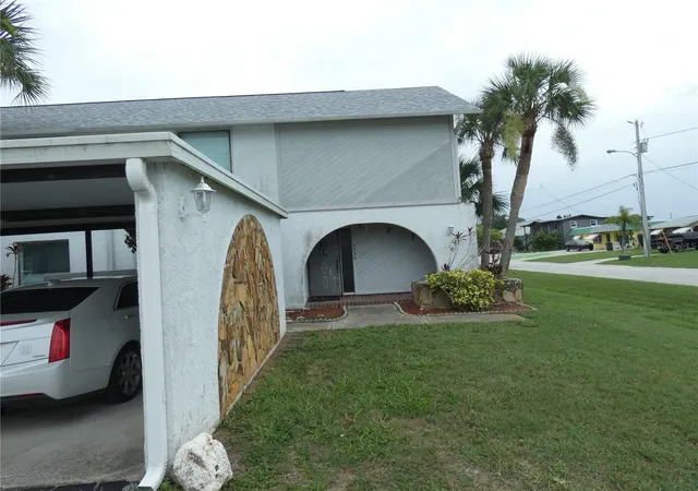 Photo 1 of Condo for sale at 6730 Beach Blvd, Hudson, FL 34667 | MLS# W7887821 | Listing updated on 2026-08-11