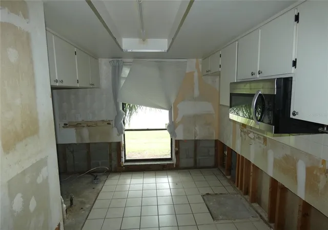 Listing Photo 4 - Condo for sale in building located at 6730 Bch Blvd, HUDSON, FL 34667